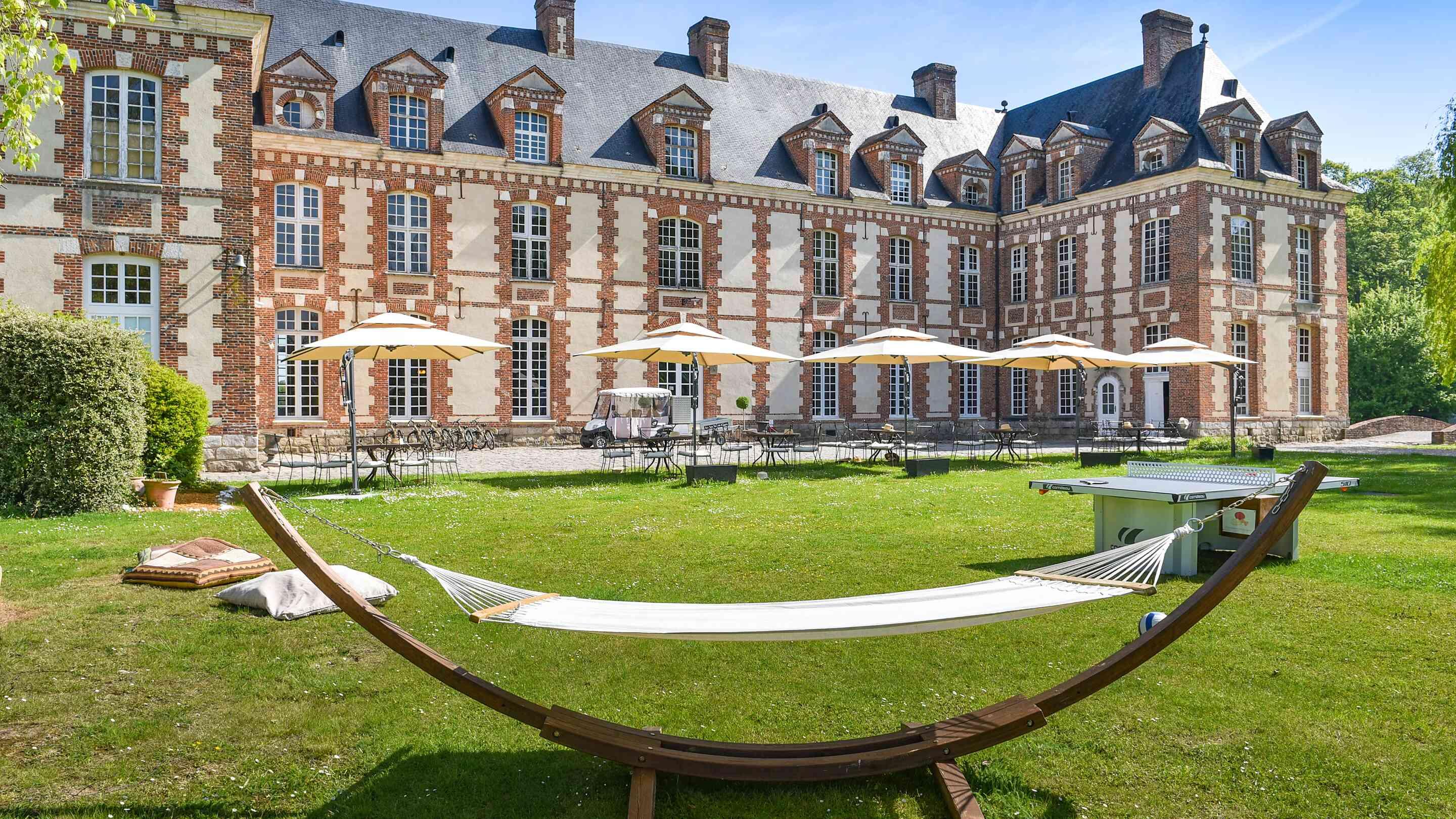 https://assets.chateauform.com/pm_8909_21_21004-nihcqikcrb-16_9_xlarge.jpg
