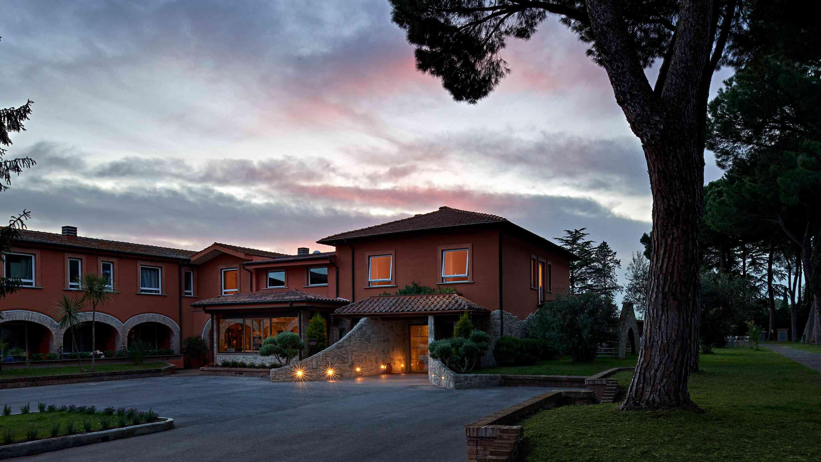Italy welcomes you to La Borghesiana!