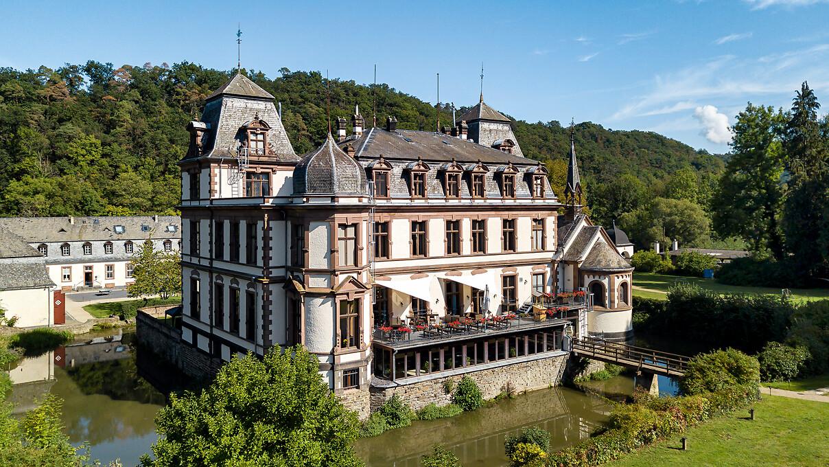 https://assets.chateauform.com/pm_8909_43_43493-fkuw7c15g2-16_9_large.jpg