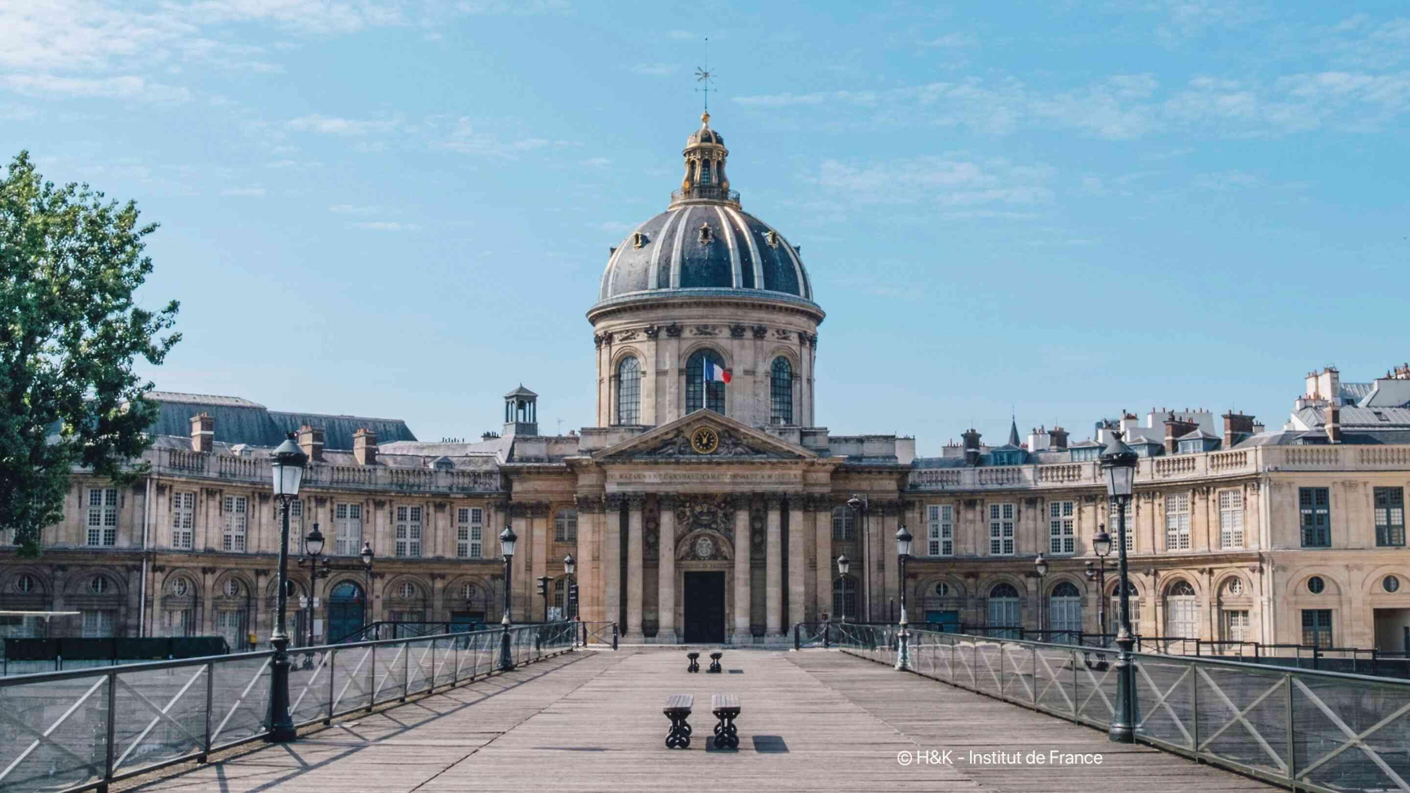 https://assets.chateauform.com/pm_8909_81_81479-t15nmcqk83-16_9_xlarge.jpg