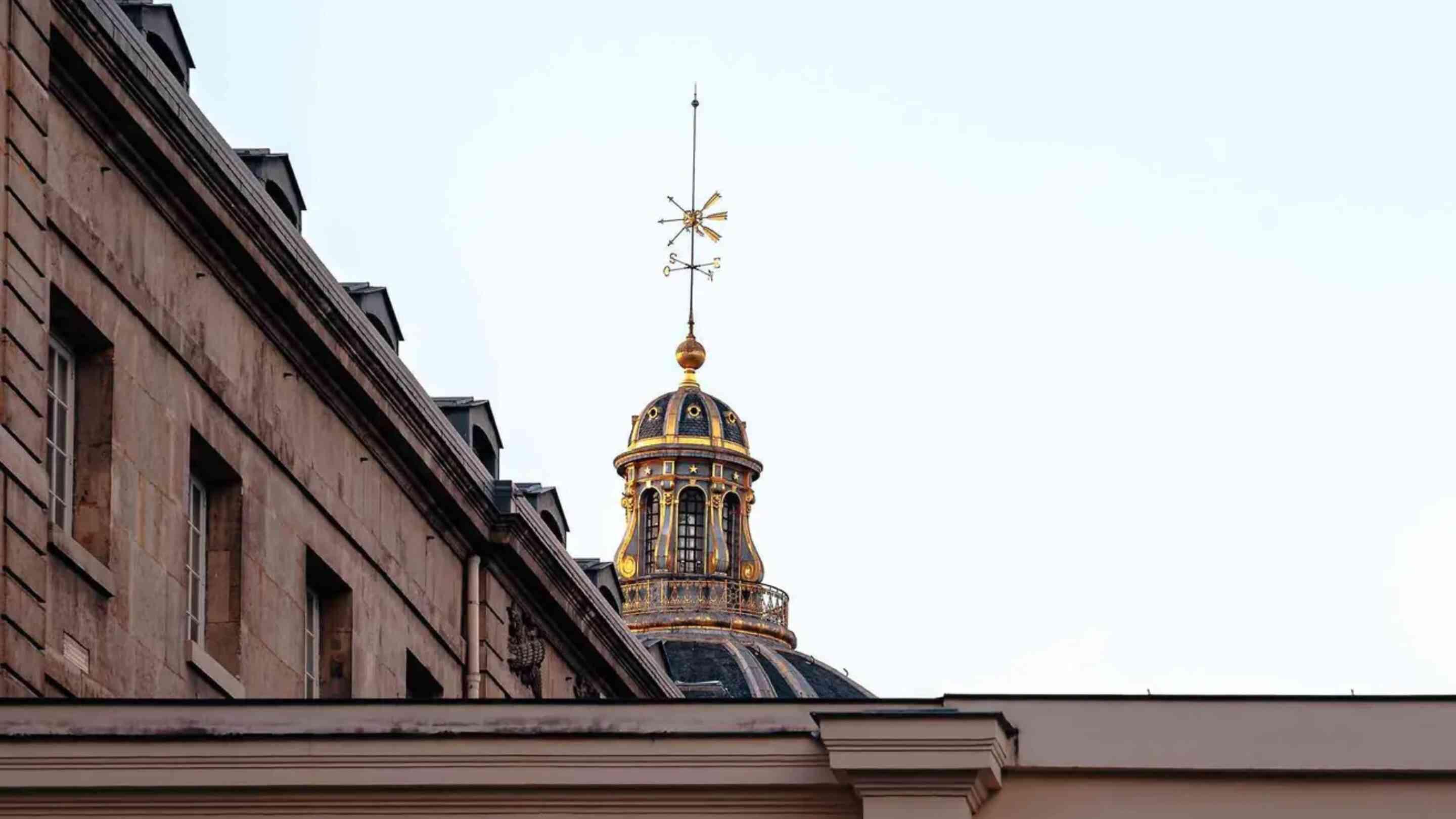 https://assets.chateauform.com/pm_8909_82_82303-yqimrptdmc-16_9_xlarge.jpg