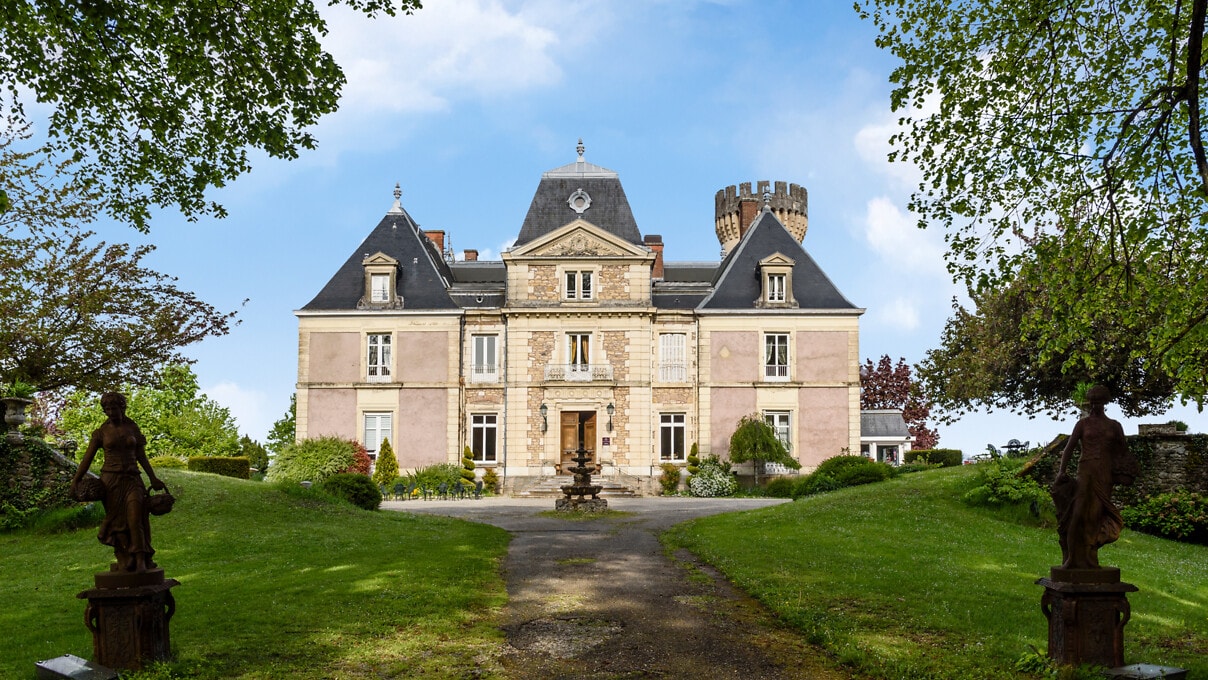 Château de Faverges-de-la-Tour