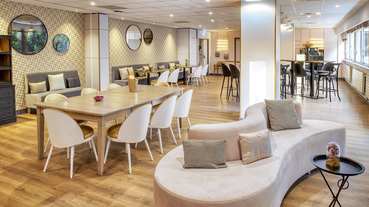 Le 28 George V